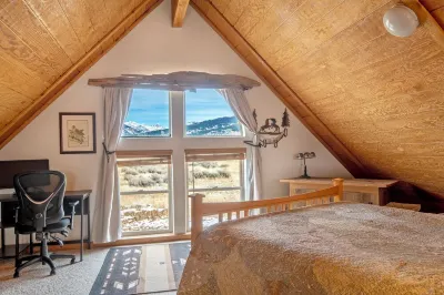 Cozy Teton Cabin
