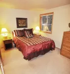 Sunriver Retreat - Sleeps 9/HotTub/SHARC Passes/No Extra Fees/NOW WITH A/C!