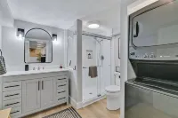Clean, modern basement suite in Tacoma