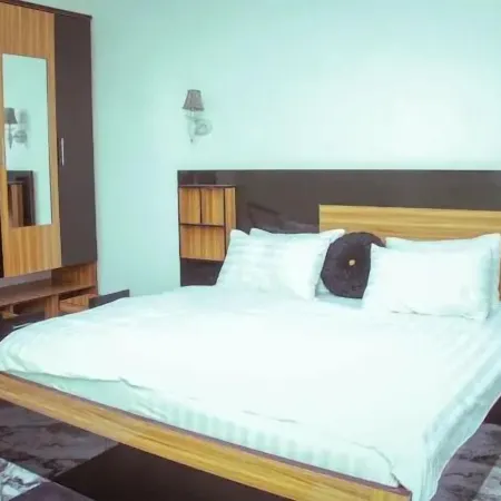 Mojo  Hotel Отели в г. Калабар