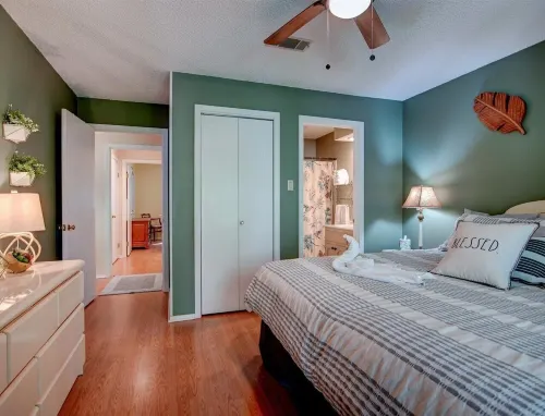 Red Bird Roost/20Drb Hosted by Lovr