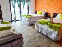 Hotel Mi Paraíso Río Dulce Hotels in San Felipe de Lara