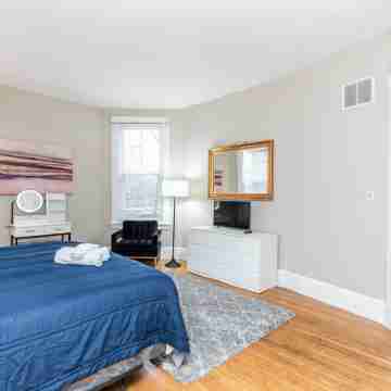 Majestic and Spacious 3 Bdrm 2 Bath Near Eden Park Rooms