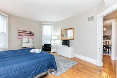 Majestic and Spacious 3 Bdrm 2 Bath Near Eden Park 신시내티 동식물원 주변 호텔