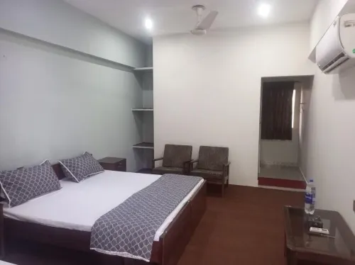 Palm View Hotel Hotels in WAPDA City