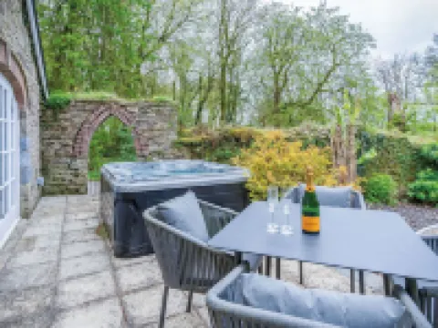 The Stables - 2 Bedroom Cottage - Princes Gate Hotels in Narberth