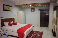 Hotel Star International Hotels in Shah Makhdum Thana