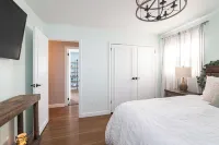 Walk to the Beach from Beachy Farmhouse - Lake Michigan & Hot Tub. Pet-Friendly!