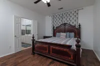 Ideal Spot for Work or Leisure — Walk Everywhere! Hotels in Euless