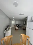 Lovely comfy clean apartment. Close to State parks/ beaches/ restaurants. Hotels in Jasmine Estates