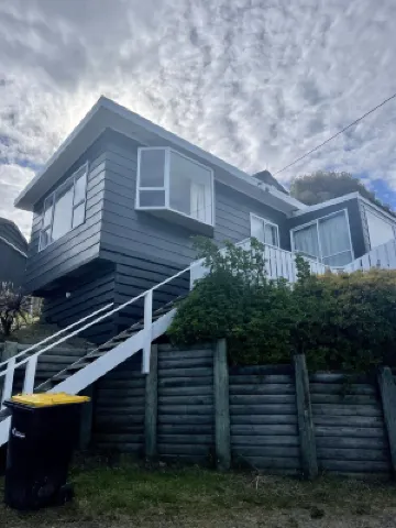 Soothing Sounds Hotels near Brighton Beach