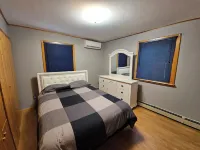 Bayview Hideaway with a Great Mountains View and Large Peaceful Property.