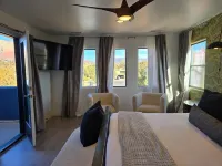NEW Sedona Uptown Dream 4BR Wow! Views! Pool & Spa