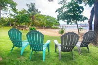 Beachfront Casita with Spectacular Ocean views in Roatan!
