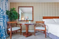 SUNNY ISLES MIAMI - Beach Front Resort
