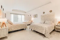 Hotel Zone-Stunning Residence-Complex on the beach