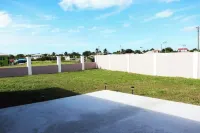 Island gem.  Close to beach and downtown