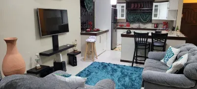 Travelholics Getaway Hotels in 