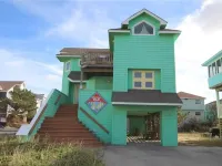 Semi Oceanfront 5 bedroom dog friendly cottage 10 feet to beach access 코롤라 호텔