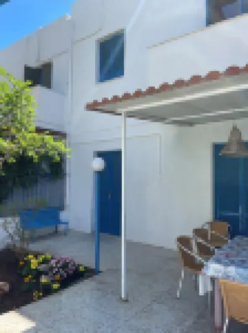 Blue house 500m from the beach of Porto Cesareo
