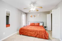 Luxury 4 bed King Suite! Mins to Towson!
