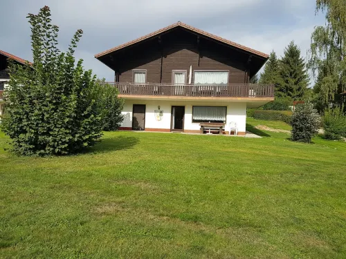 Cozy rustic Bavarian holiday apartment on the lake in the holiday village of Hoher Bogen