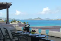 ISLAND DAZE Luxury Penthouse Beachfront 2B/2B Grande Bay Resort, Cruz Bay VIEWS! Hotels in 