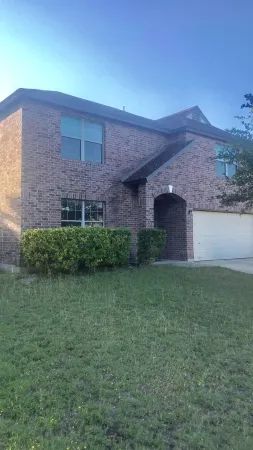 Entire home 10 beds. Friends and family home.