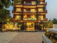 Saltstayz Premier - Sector 50 & Golf Course Ext Road Hotels near FunXs