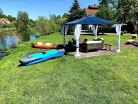 Vacation apartment on the ground floor with large garden and access to the Waldnaab