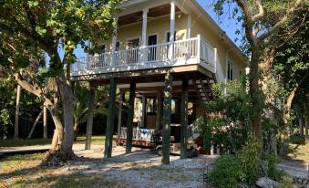 Cozy and Private our island home - 0224312000llc69ygB77D R 339 206 R5 D
