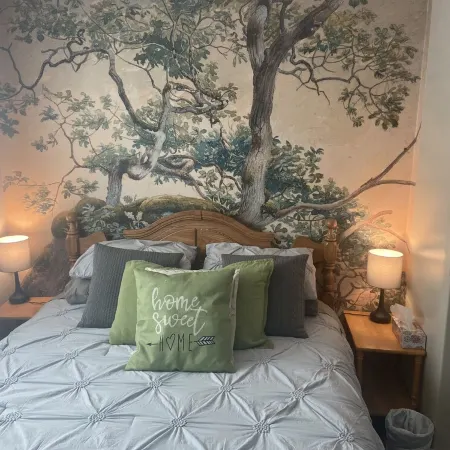 Spacious one bedroom suite