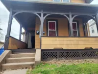 Cozy and stylish apartment in central meriden Hotels in Meriden