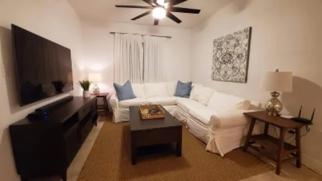 "Villa by the Sea" Ocean view 3 Bedroom / 3 Bath Hotel di 