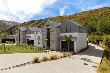 Shamrock Close - close to central Arrowtown Отели рядом с достопримечательностью «Buckingham Street»