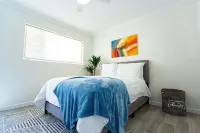 Modern Condo a few steps from sandy beach and resorts Hotels near Bahamas Blu purified alkaline water