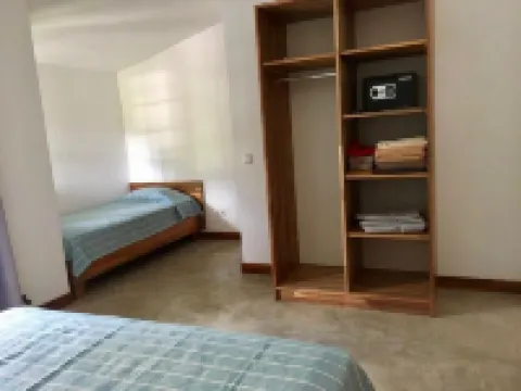 Petit Morne Cottage pool, sea view and surfing CR2