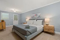 Secluded mountain getaway near Blue Ridge Parkway Hotel dekat Asheville West KOA Holiday