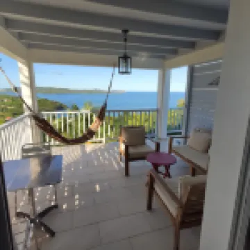 Small Furnished House with Pool le Robert Martinique