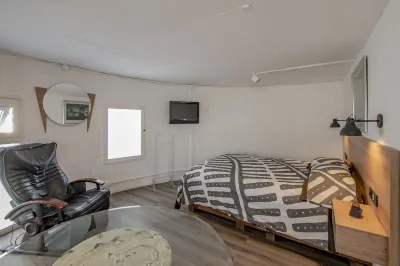 Stunning Loft in the Heart of Palermo Hollywood