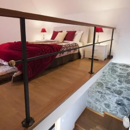 House Crystal Calheta