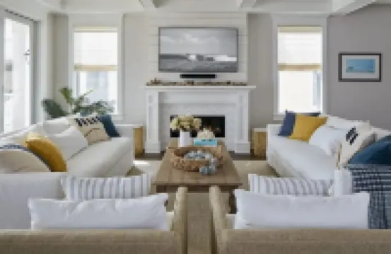 Stunning Marnie Custom Home Walk to Beach & Town