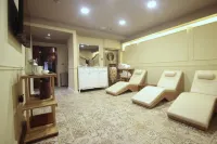 Villa Paradiso Hotel - Condos