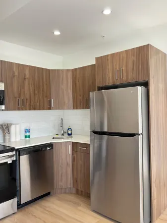 2bedroom apartment Отели рядом со станцией Edmonton VIA Rail Station