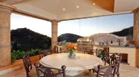 Luxury Pedregal Villa Overlooking Pacific Ocean Featured on STAYCATIONS S2 E1