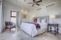 Casa Blanca- Oceanview & Golfcourse Villa
