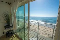 BEACHFRONT CONDO - 2 Bdr 2 Bth