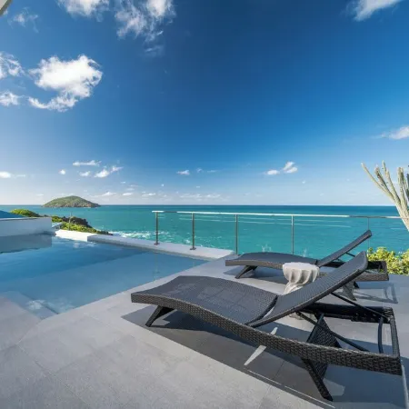 Beautiful SeaCrown Estate-Oceanfront- 4Br 4.5BA with Pool