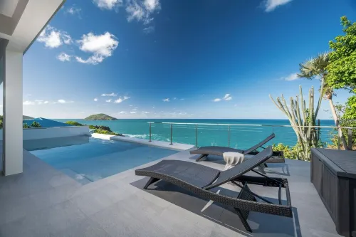 Beautiful SeaCrown Estate-Oceanfront- 4Br 4.5BA with Pool