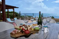 5 Star OceanFRONT Villa w/Pool, Secluded Beach, Ocean Access & Ocean Edge Palapa